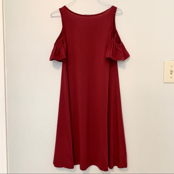 🎯Sale 5/$25 Burgundy cold shoulder dress!! - Picture 3 of 4